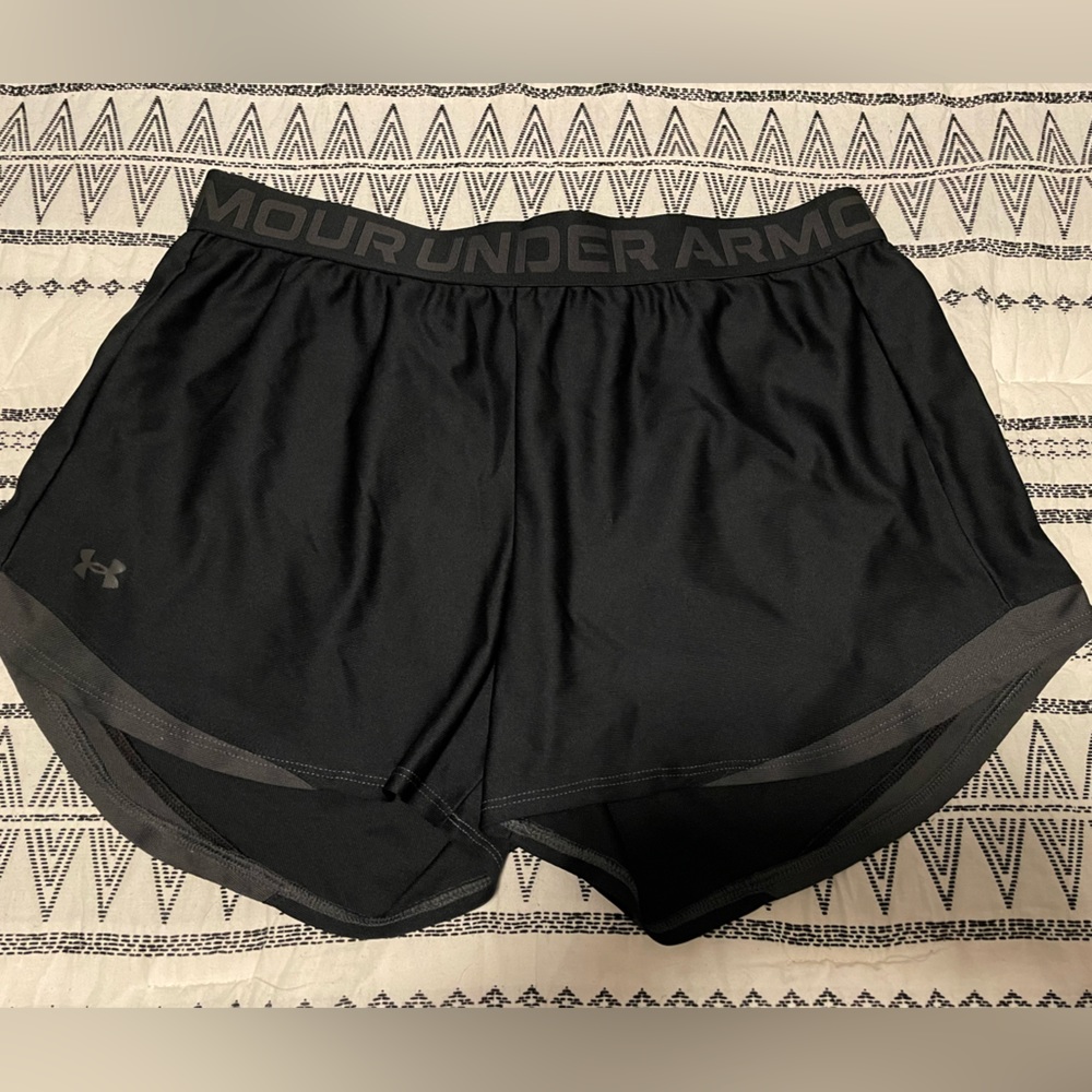 Under Armour Running Shorts Size Large